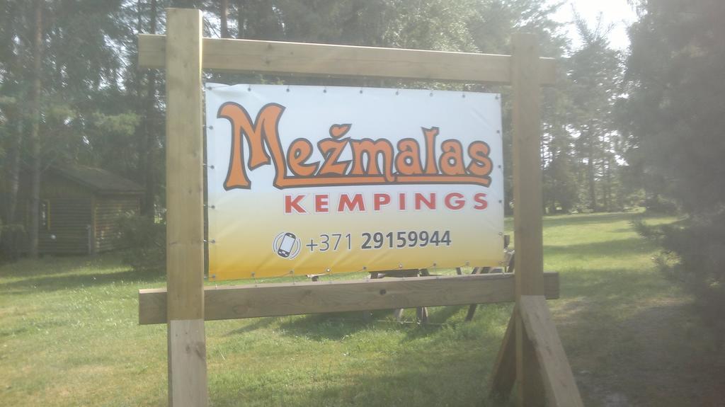 Kempings Mezmalas Usma Exterior photo